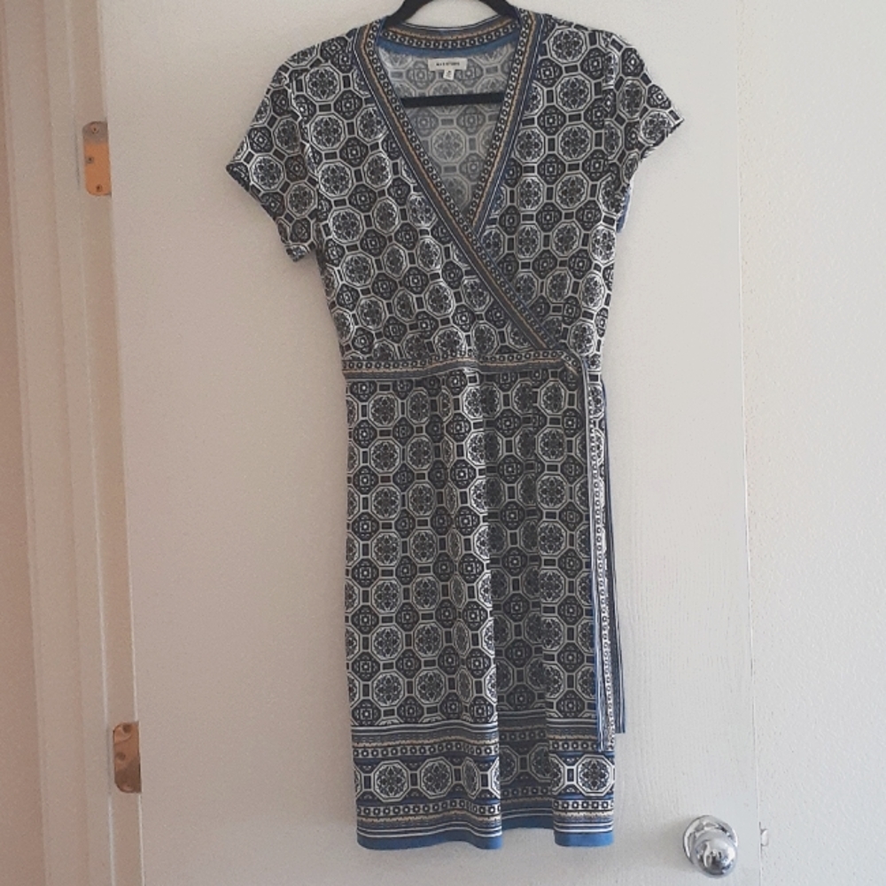 Max Studio Short Sleeve Dress Size Medium